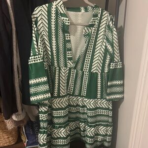 Source Unknown Green and White Midi Dress